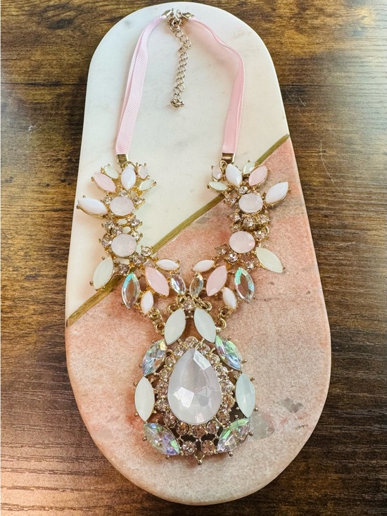 unbranded Jewelry - Statement Bib Necklace Pink Rhinestone Crystal Teardrop Gold Tone Ribbon